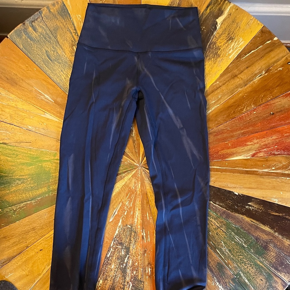Lululemon Navy Blue tie dye Wunder Under High-Waisted Leggings, 4, 23”